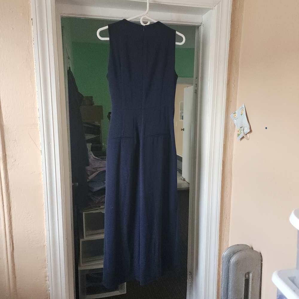 Paisie, Elegant Navy Blue Sleeveless Dress
